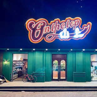 American retro style advertising signboard door Internet celebrity neon luminous characters outdoor billboard acrylic light box