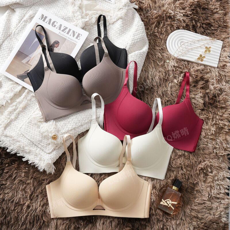 Southeast Asian Cross-Border Seamless Bra with Lift and Gathering Effect for Small Busts, Enhancing Appearance, Wireless and Comfortable Women's Bra