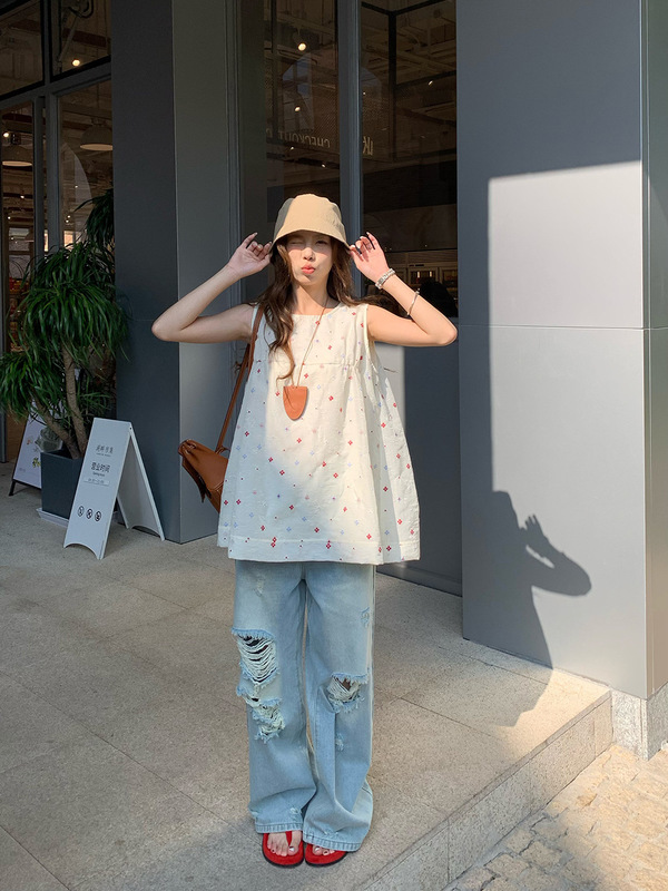荒荒家 刺绣花朵背心2025夏季新款法式初恋无袖上衣马甲外套女|undefined