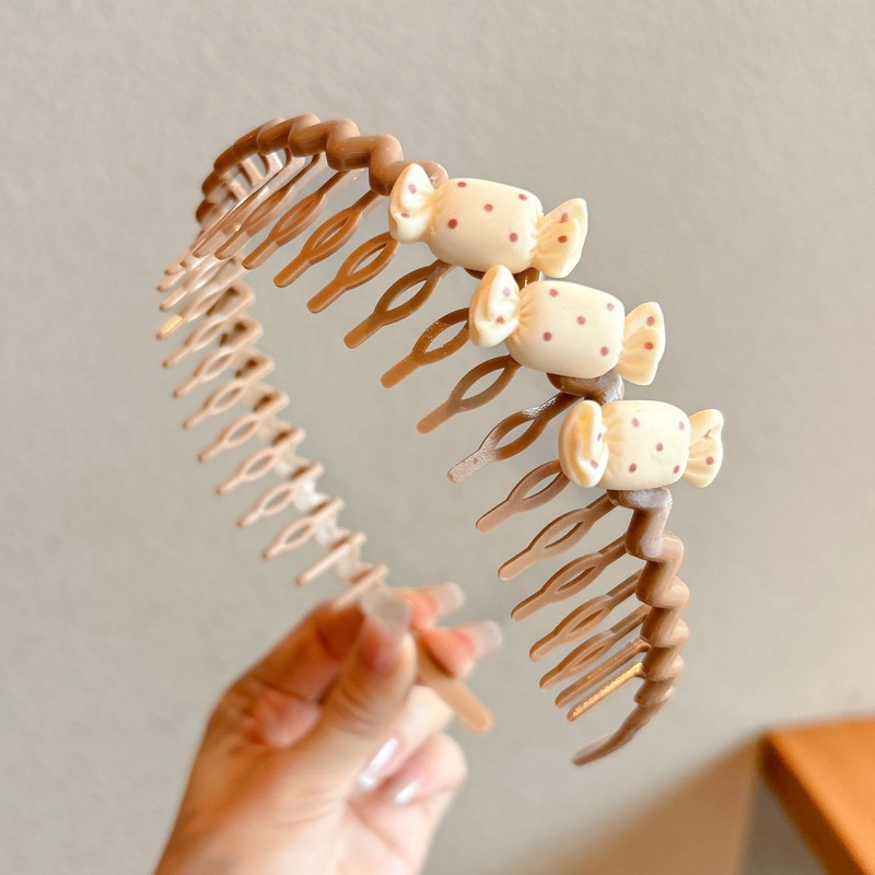 Otoño y invierno leche de café lindas flores peinadas peinadas de cabello para niños dibujos animados cinturón de cabeza de dientes antideslizantes peinadas de cabello para mujeres