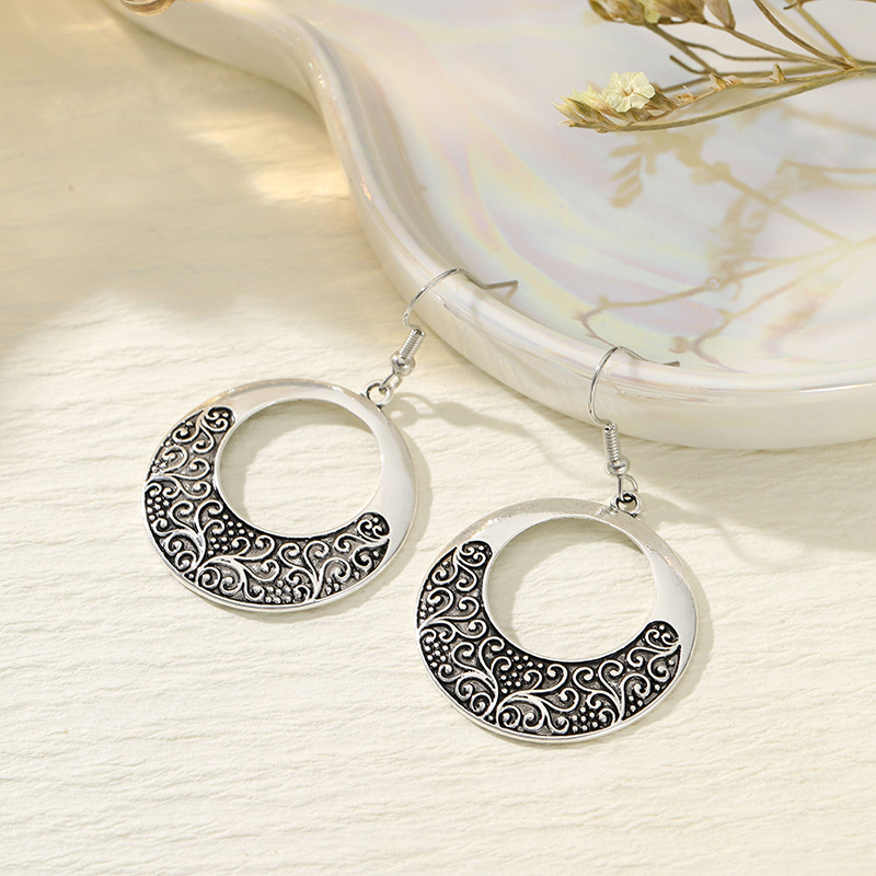 1 conjunto de estilo nacional popular transfronterizo metal circular con collar de bordas pendientes joyerías retro europeas y estadounidenses al por mayor image 3