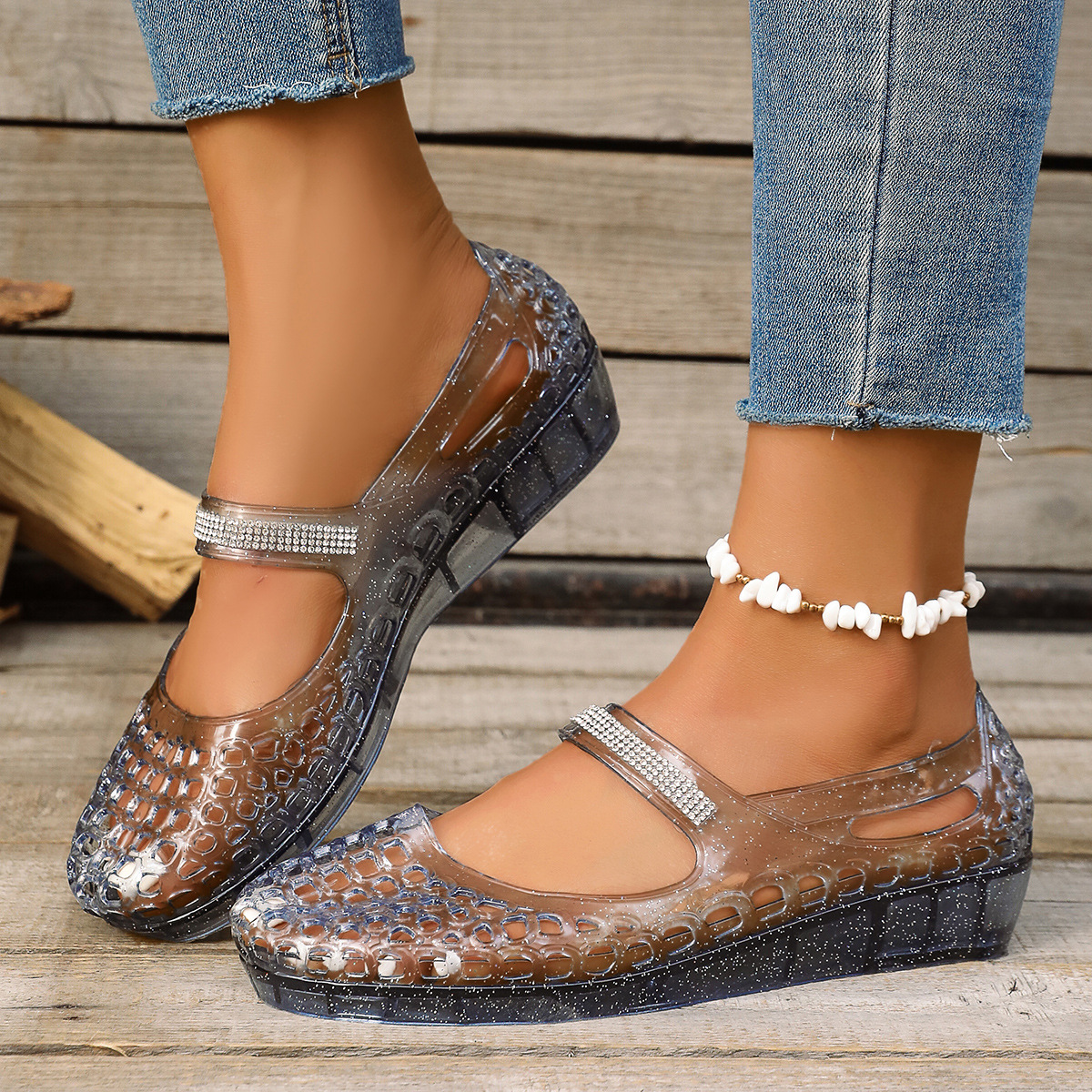 Sandals wedge heel