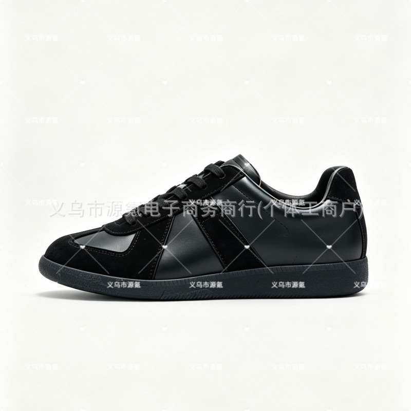 All black / 35