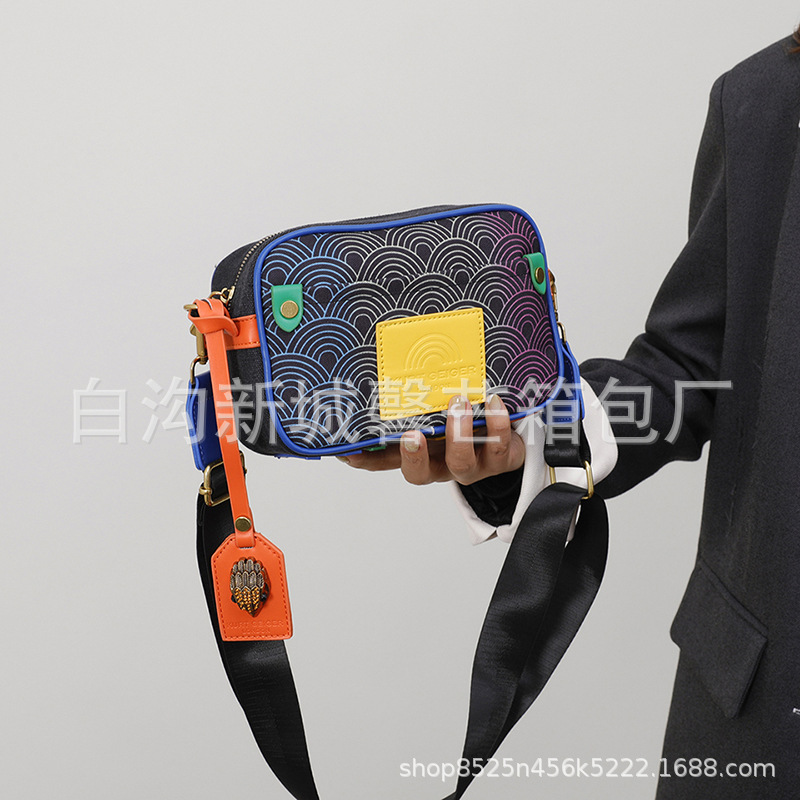 Cross-Border Foreign Trade New Camera Bag Versatile Eagle Head Bag 2025 Fashionable Gradient Color Single Shoulder Crossbody Bag Nanfeng Bag