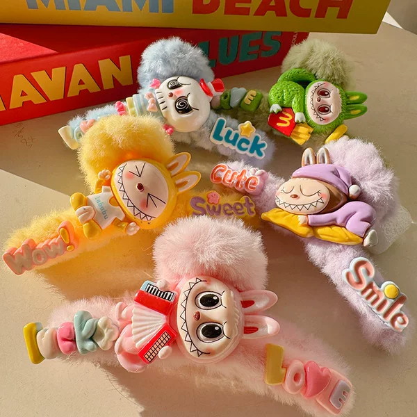 High-End Autumn and Winter New Style Clip Hair Accessory, Cute Plush Hair Clip for Women, Back-Of-The-Head Updo Shark Clip