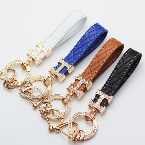 H Diamond Filled Car Keychain Accessory Diamond Spring Ring Fashion Trend Goddess Keychain Pendant Wholesale