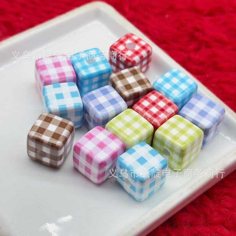Explosive plaid square beads three-dimensional square straight hole beads DIY shake sound explosion hair rope mobile phone chain accessories