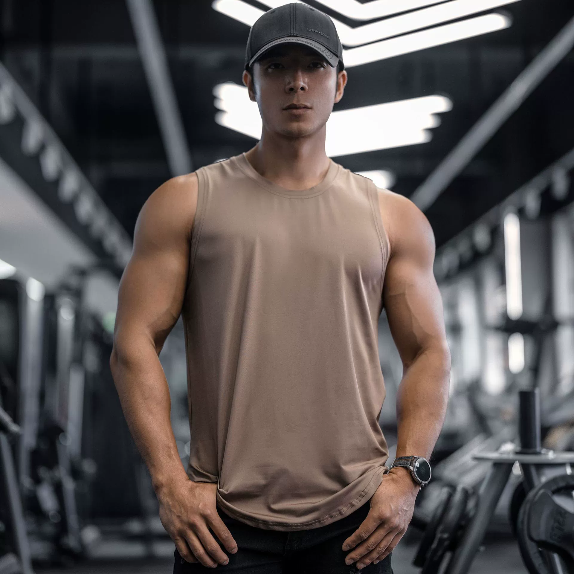 Летний новый мужской спортивный эластичный быстросохнущий однотонный жилет без рукавов для бега и фитнеса, внешняя торговля