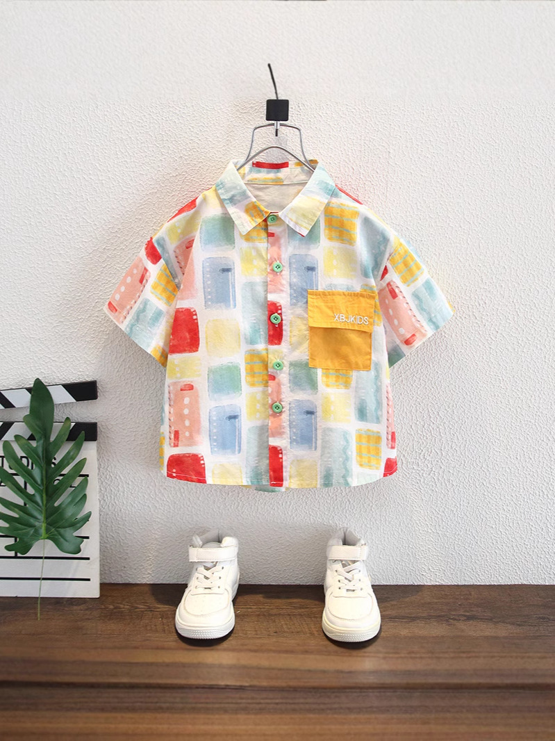 Camisa de manga corta para niños 8022, nuevo estilo 2026, camisa floral de moda estilo coreano para niños, top delgado de verano para niños, a la moda
