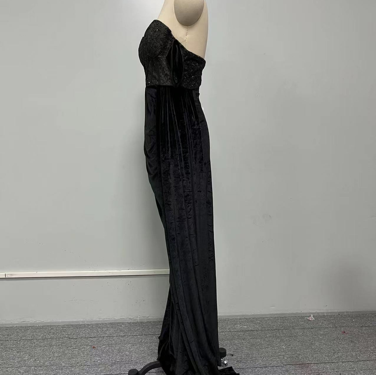 Vestido de noche de encaje sensual sin tirantes con abertura en forma de cola de pez y hombros descubiertos para banquetes, nuevo para mujeres independientes, comercio exterior transfronterizo 2025. image 5