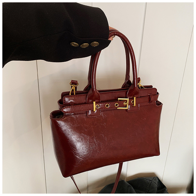 Otoño y invierno de 2024 nuevo bolso de mano de moda casual bolso de mochila de mujer retro de alta calidad bolso de viaje de gran capacidad