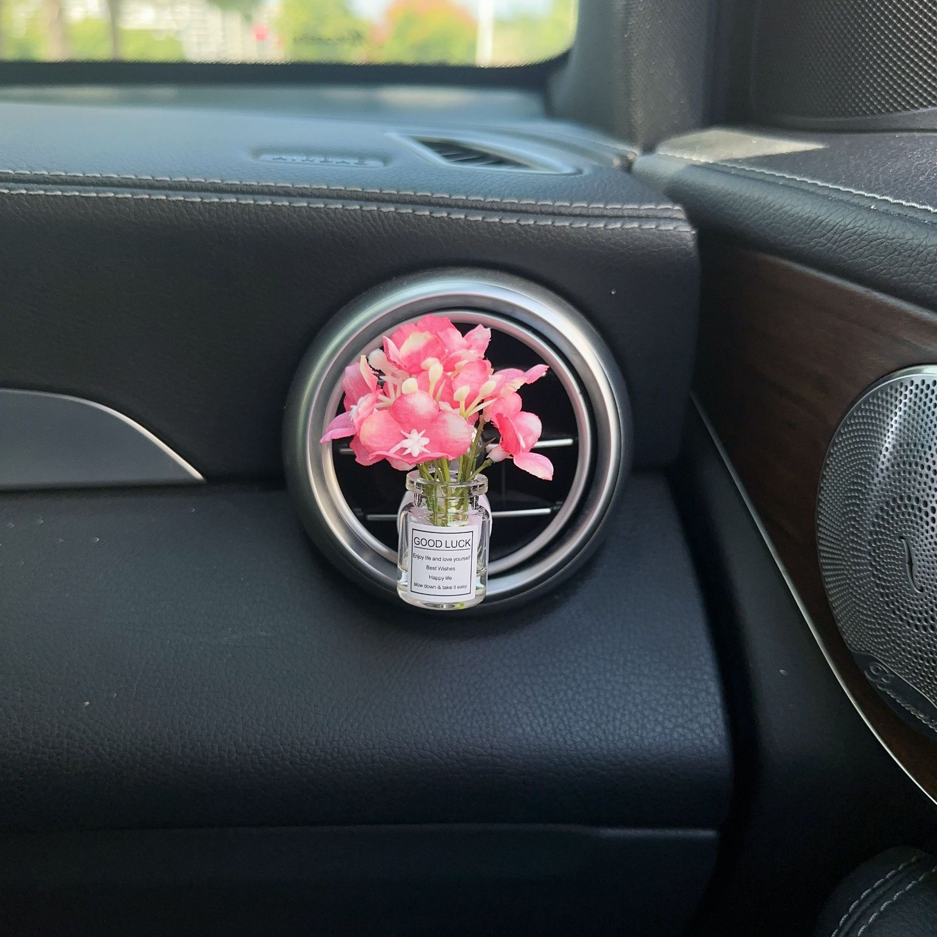 Decoración creativa de salida de aire del automóvil con flores de estrellas pequeñas frescas aire acondicionado botella de perfume de perfumes