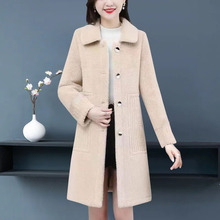 2024新款妈妈冬装洋气加厚中长款仿羊羔毛外套中老年女装毛呢大衣