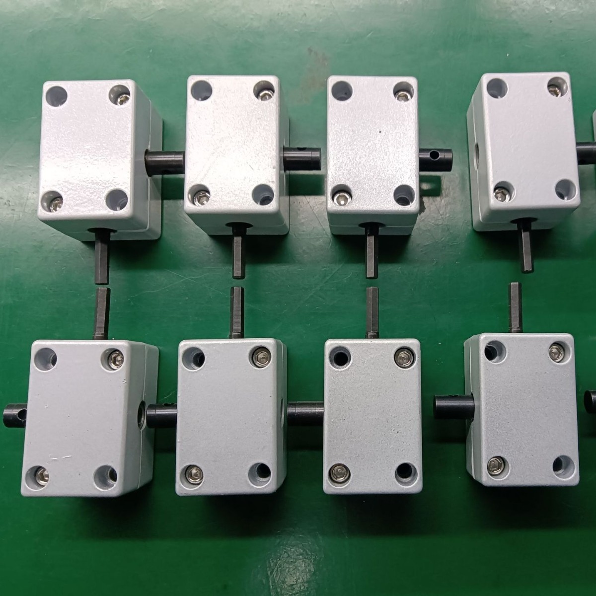 厂家生产供应齿轮箱      开窗器齿轮箱     升降机齿轮箱