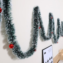 圣诞茜草圣诞树装饰圣诞节布置彩条毛条墨绿白边加蝴蝶结酒店装饰