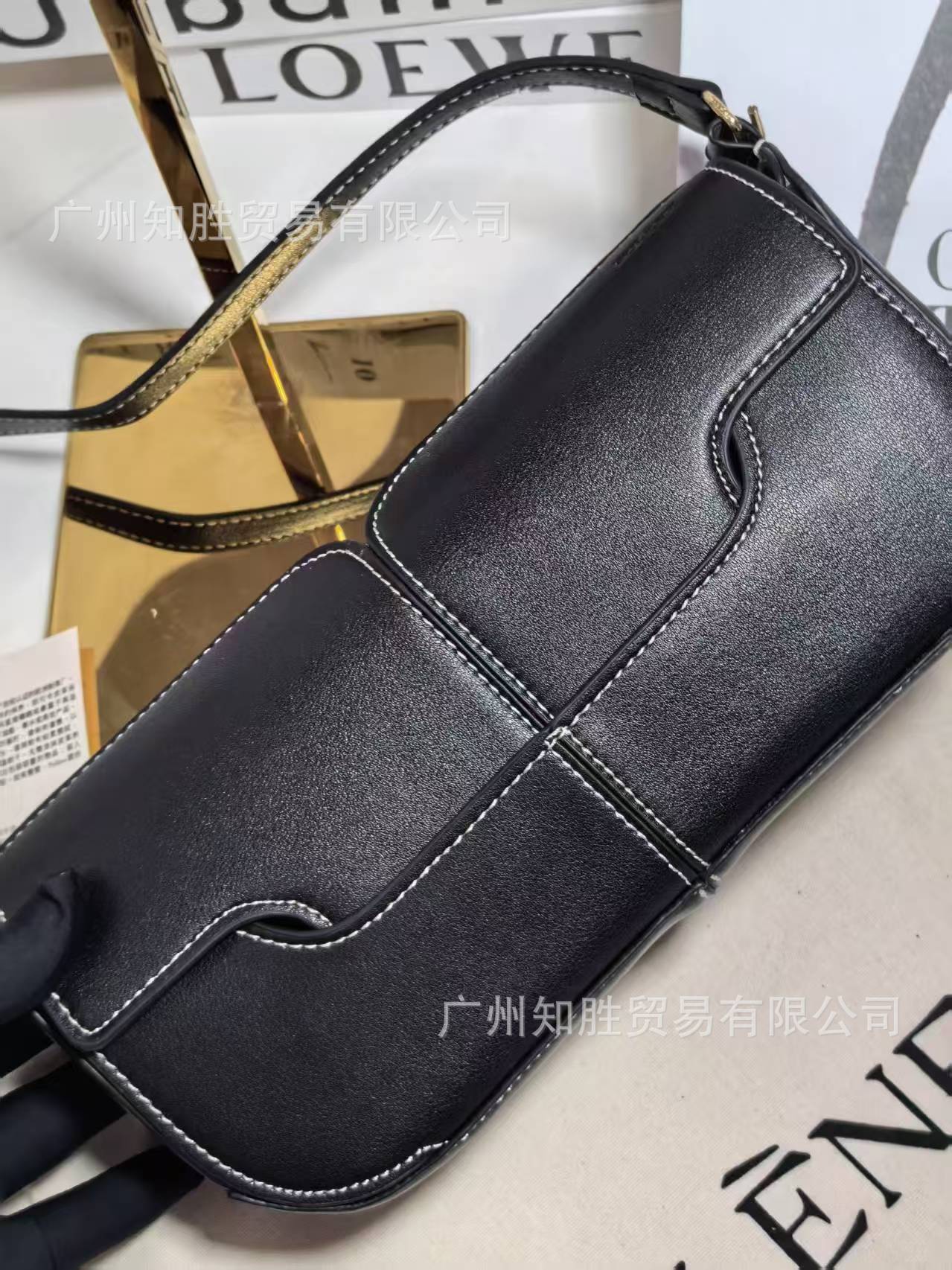 검은색 흰색 선