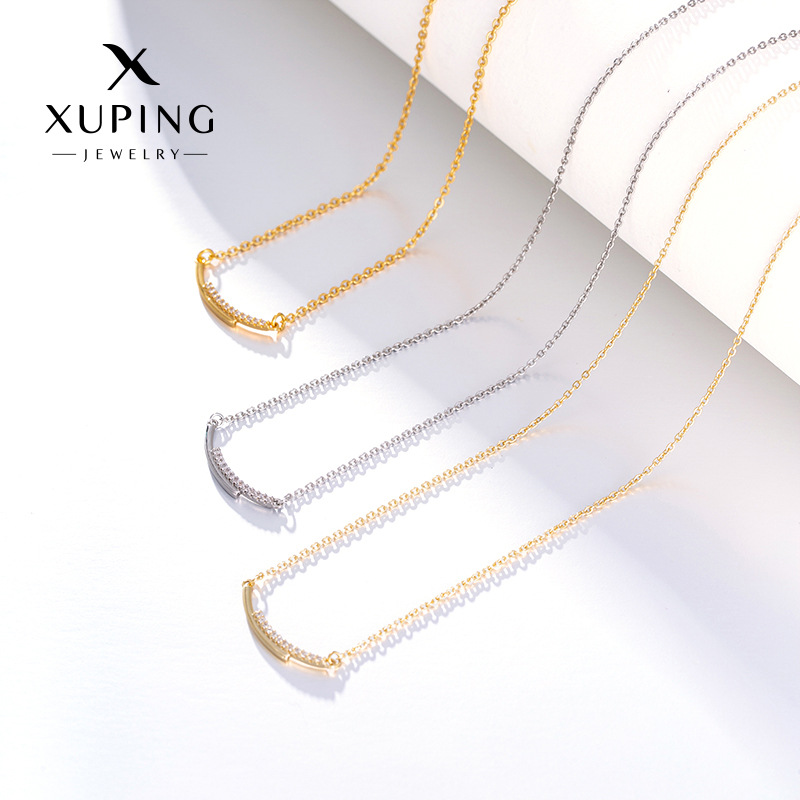 Xuping estilo simple collar de joya artificial sonriente nicho diseño elegante temperamento collar de aleación de cobre al por mayor mujer