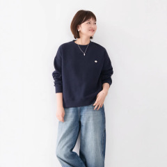 新疆棉质圆领套头小标装饰长袖卫衣女宽松百搭休闲简约上衣