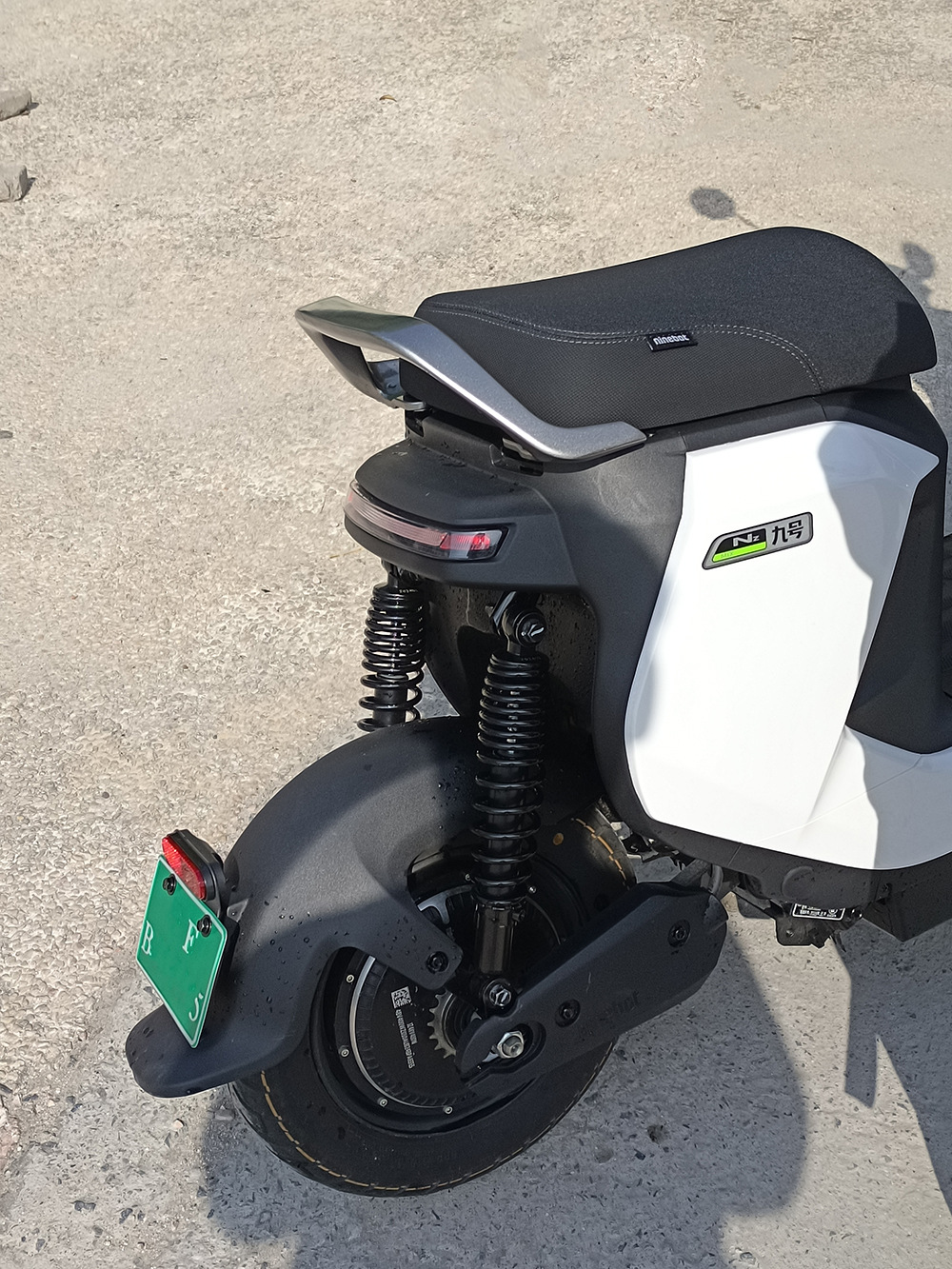 Applicable to No. 9 Orion dz110 backrest mechanic Mmax110/90F90M95cF30C rear armrest universal