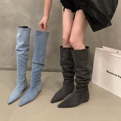 内は高くなって先の夏のタイプの西部のカウボーイのブーツの女性のブーツの2024の新型の春秋の積み重ねの長い筒の騎士の靴を積みます。
