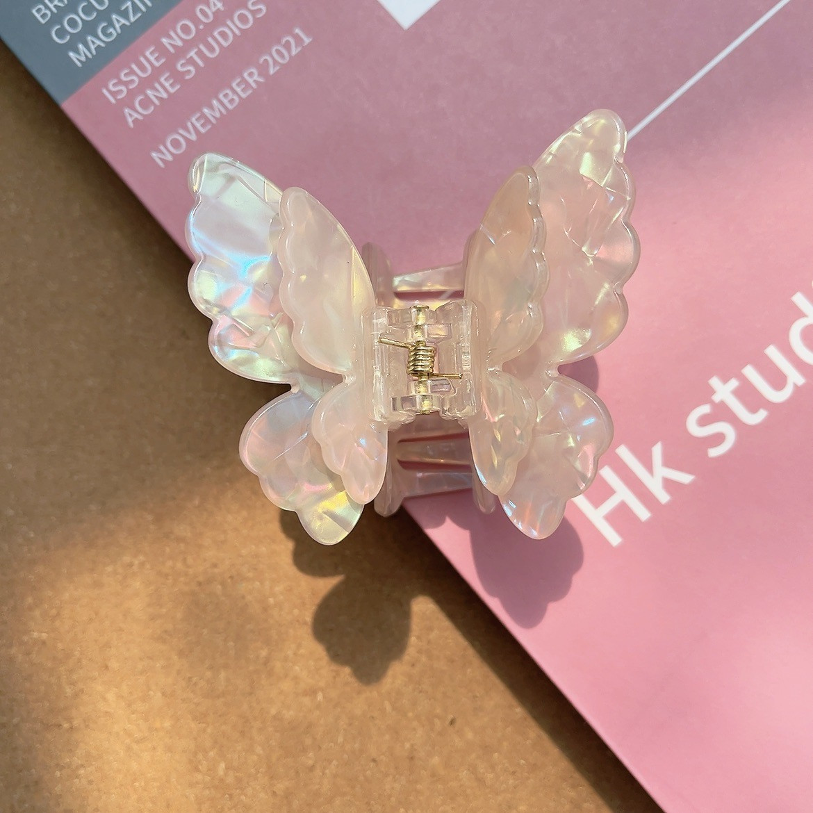 24g Weight Hair Claws Hair Accessories Type 1 Piece Quantity Holiday, Daily Occasion Acrylic, Acetic acid sheets Material Butterfly Pattern Women's Gender Sweet Style Sweet Women's Butterfly Arylic Acetic Acid Sheets Hair Claws 2