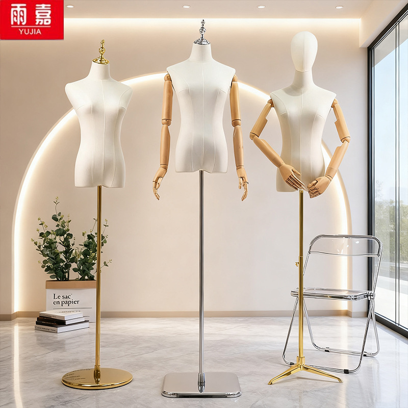Tienda de ropa femenina, tienda de ropa de modelos, escaparate de atrezzo, soporte de medio cuerpo, expositor de mesas, perchero de vestidos de novia de cuerpo entero