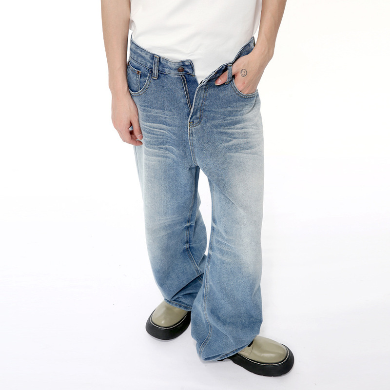 Mtlclothes Men's Clothing | Korean Style Versatile Retro Washed Denim with Textured Design and Drapey Straight-Leg Jeans for Everyday Wear Mtlclothes Men's Clothing | Korean Style Versatile Retro Washed Denim with Textured Design and Drapey Straight-Leg Jeans for Everyday Wear