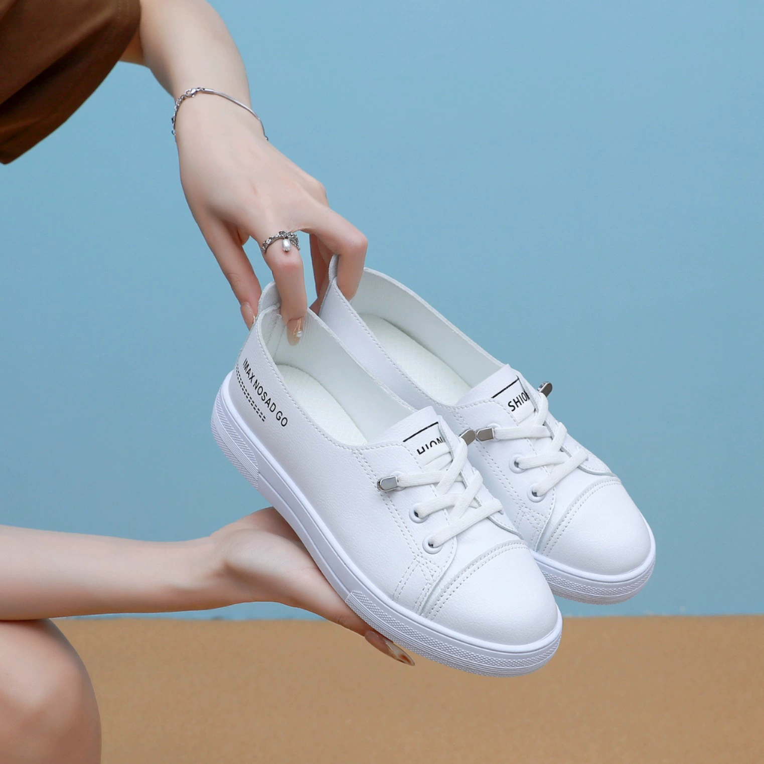 Белые женские туфли, поверхность из искусственной кожи, водонепроницаемые, новые универсальные неглубокие кроссовки весна-осень 2025, женские туфли без застежек на плоской подошве.