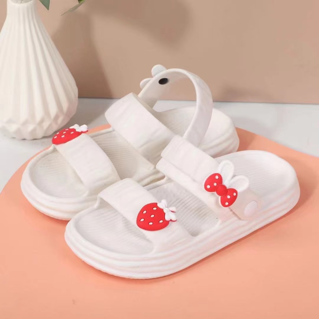 Small and medium-sized children's sandals wholesale summer girls home out leisure dual-use excrement slippers non-slip wear-resistant home