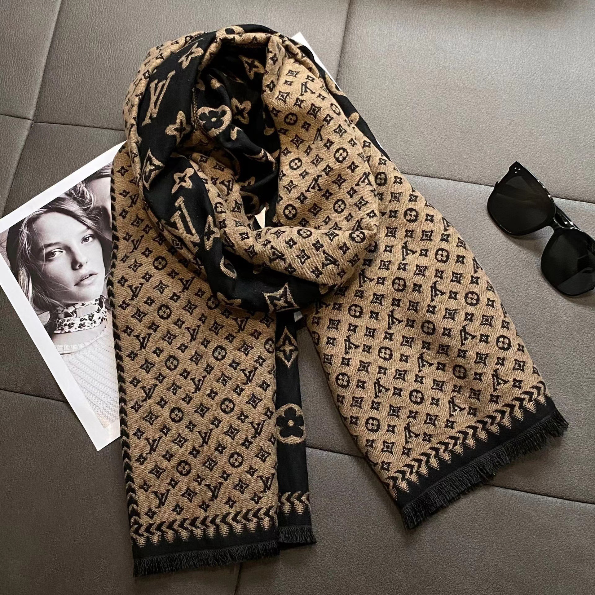 Classic demi-season scarf made of faux fur
