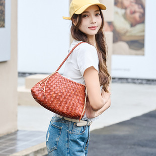 Woven summer polyurethane one-shoulder bag, shoulder bag, underarm bag, internet celebrity