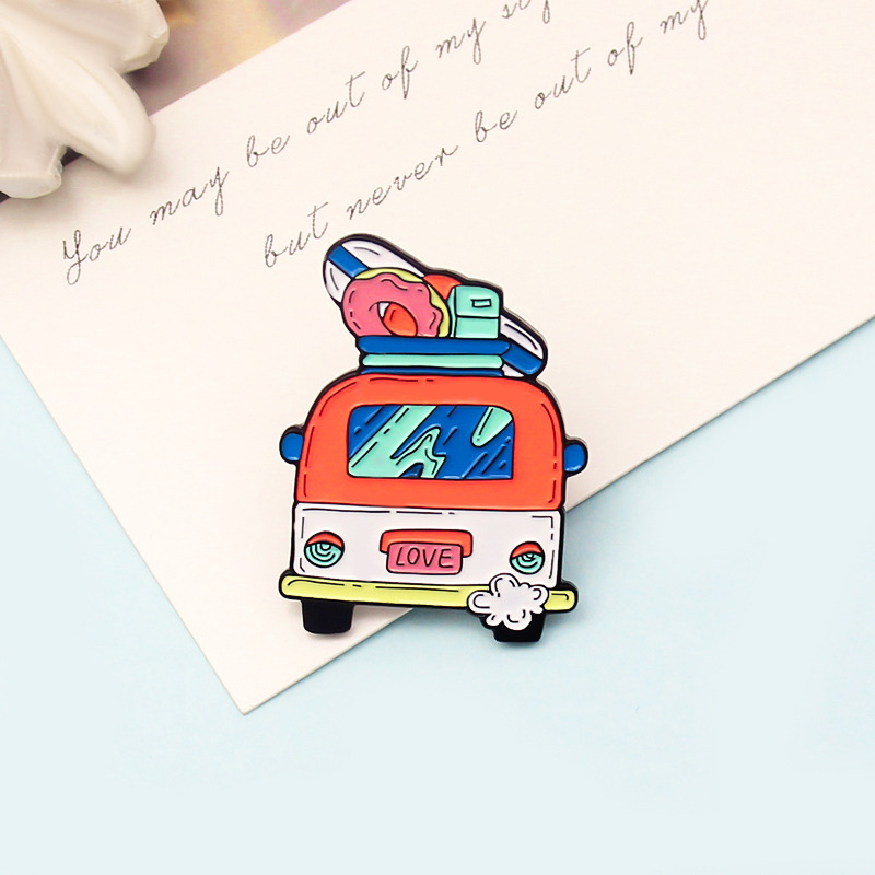 License Plate LOVE Happy Bus Shape Brooch Cartoon Travel Bus Badge for Seaside Vacation License Plate LOVE Happy Bus Shape Brooch Cartoon Travel Bus Badge for Seaside Vacation