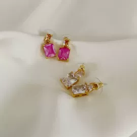 耳钉;项链;耳坠