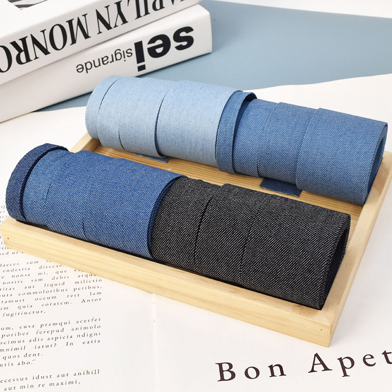 Fashionable denim cloth