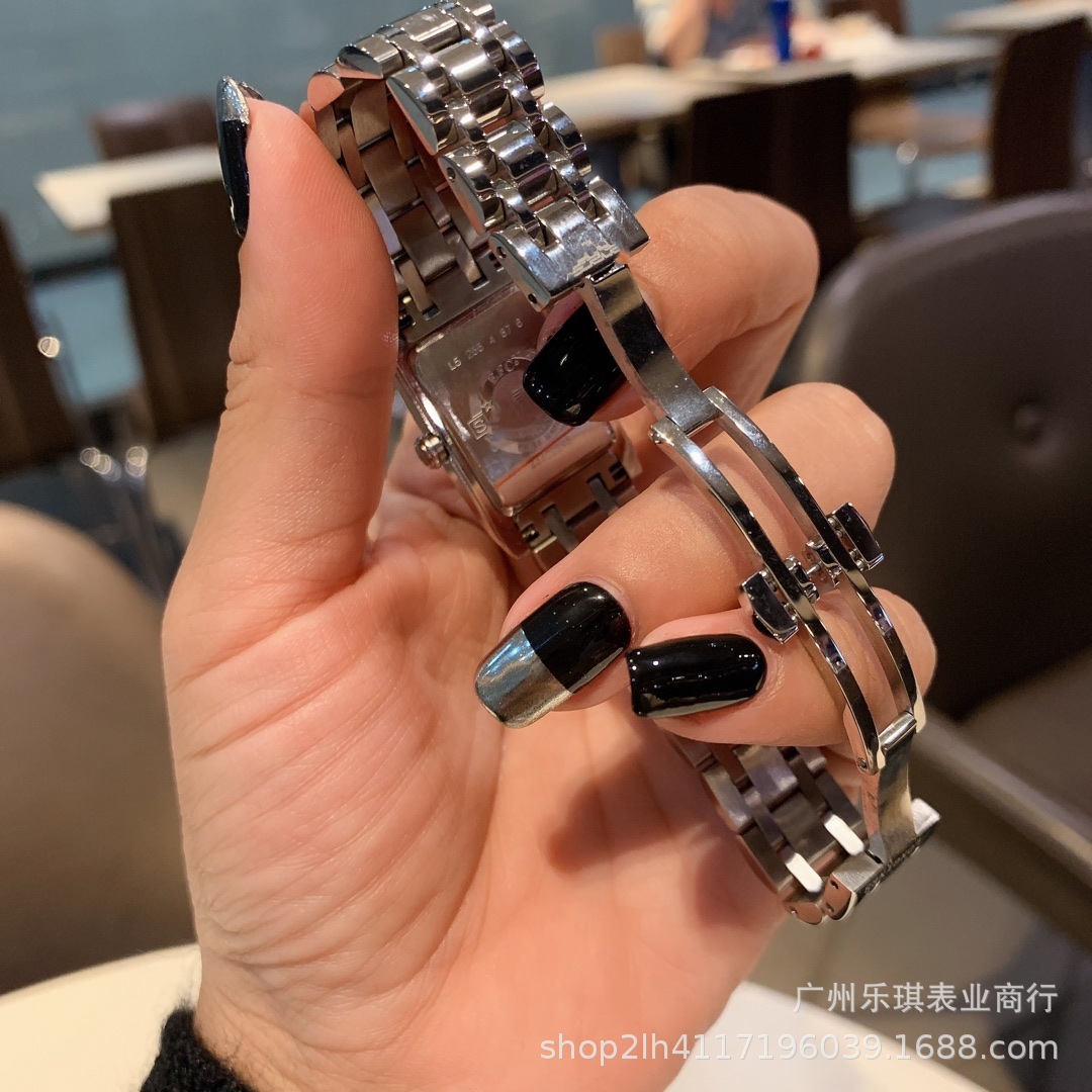 901DD07F0A313F95BAB10BD3BB9A8E