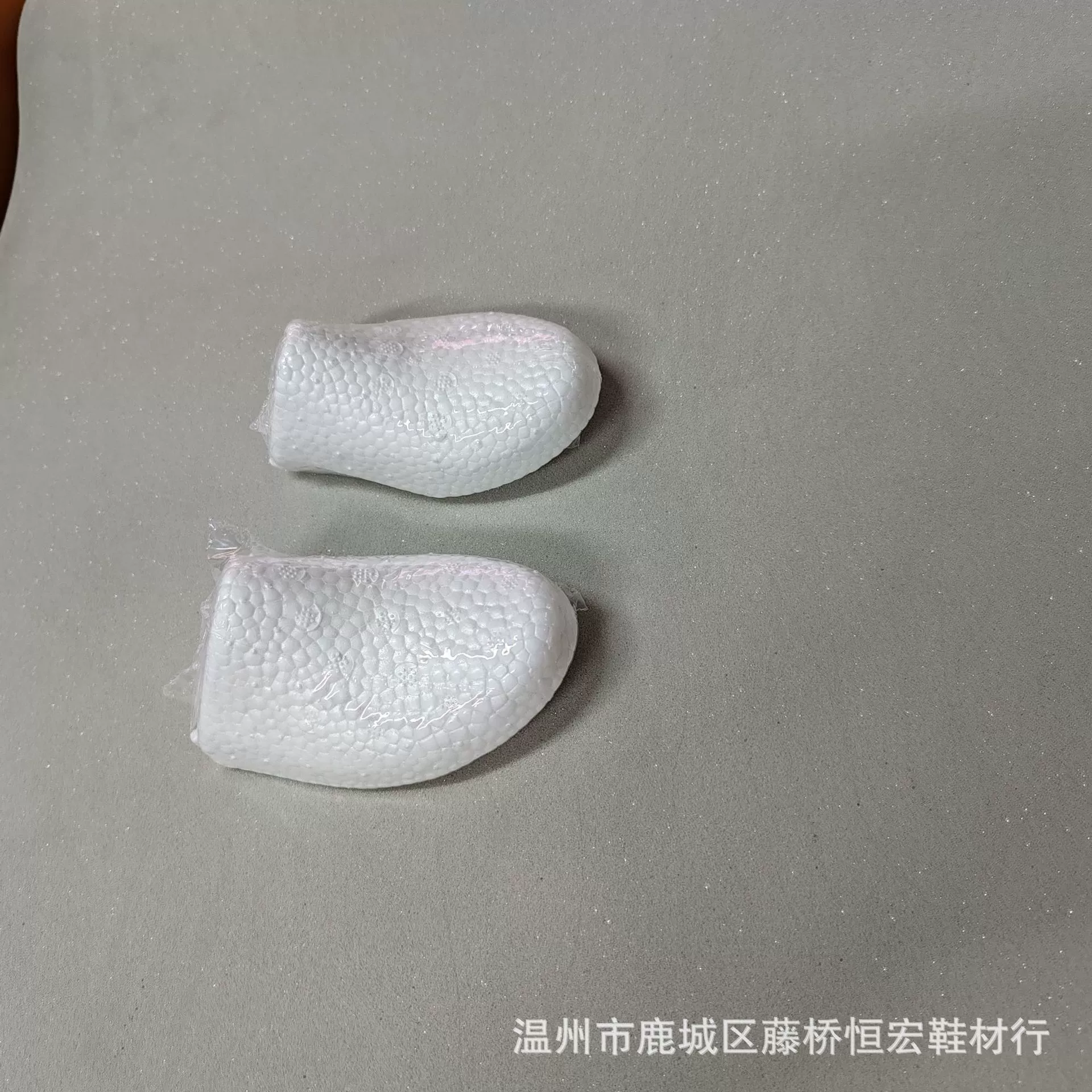 Производитель детской обуви оптом, спортивной обуви, пенопластовые носилки, повседневная обувь на плоской подошве, поддержка обуви, кожаная обувь, белая обувь, одноразовая форма для ног