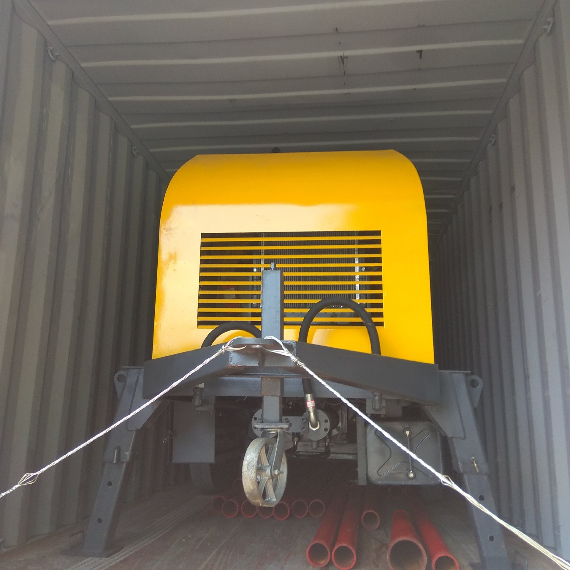 泵机 泵车 地泵 拖泵 打混泥土的泵 混凝土泵机 82千瓦柴油机拖泵