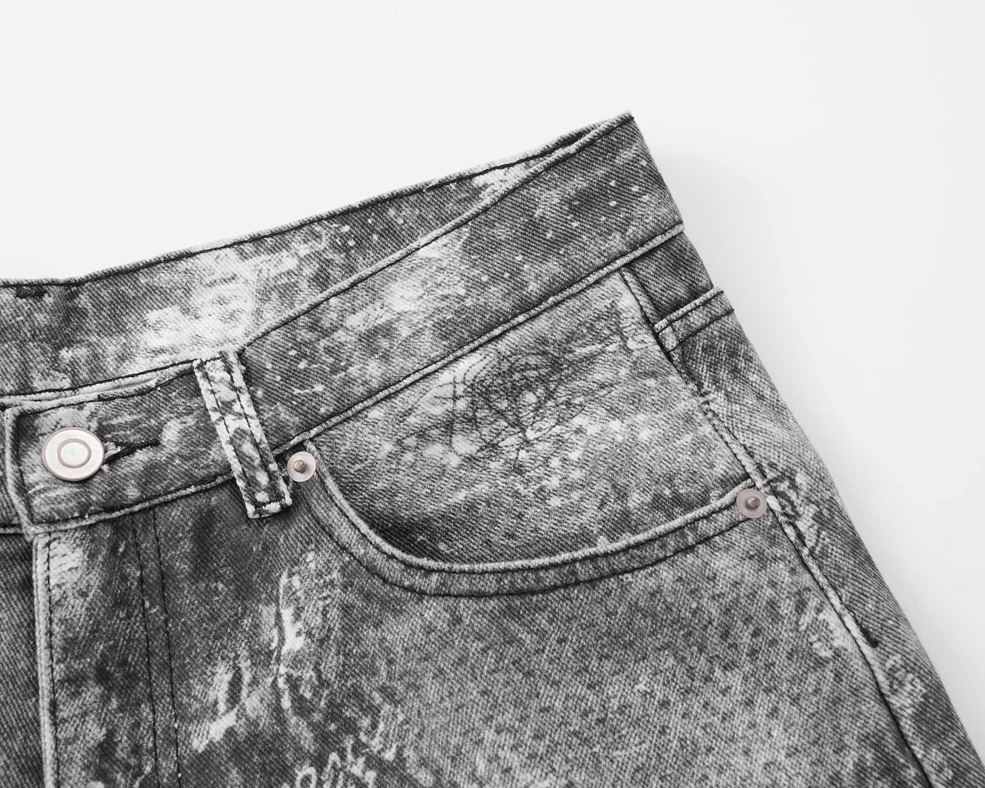 Jeans uomo gamba larga lavaggio boro con stampa digitale_voghion.com