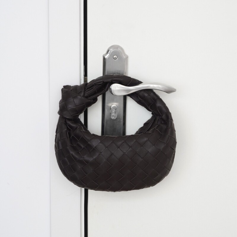 Jodie French-Style High-End Sheepskin Woven Bag for Women, Versatile Trendy Shoulder Underarm Bag, Niche Texture Handbag