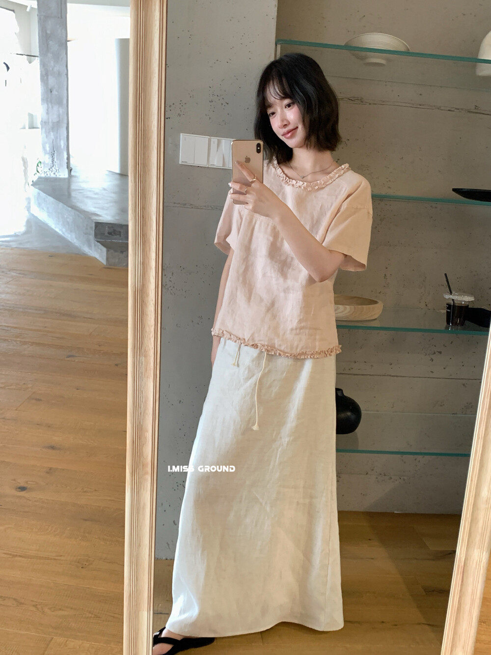 Áo sơ mi ngắn tay cổ tròn chất liệu linen phối ren bèo nhún — trắng ngà, Xanh nước biển, màu hồng, Vàng nhạtcolor chi tiết 6