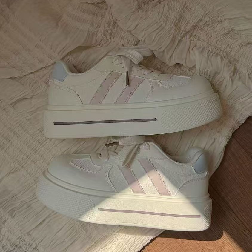 2026 primavera y verano nuevos zapatos de skate inswind pan zapatos cómodos, suaves y elevados, zapatos blancos resistentes al desgaste para mujeres