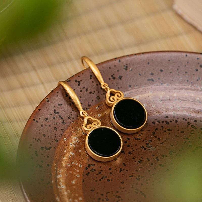 Ювелирные изделия Jasper Jade, серьги, проба серебра 925, 18 карат, зеркальный эффект
