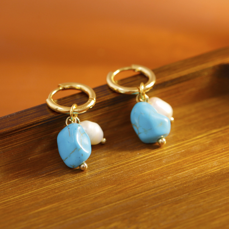 Turquoise sophisticated elegant earrings from pearl