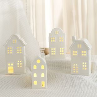 Cross-Border Christmas Decorations Ceramic European-Style House Snow House Christmas Gifts Desktop Decoration Ornaments Desktop