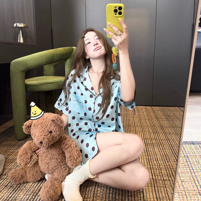 Ice Silk Pajamas for Women, Summer Cool Short-Sleeved Shorts, Thin Sweet Polka Dot Set, Can Be Worn Outside as Ice Silk Loungewear Ice Silk Pajamas for Women, Summer Cool Short-Sleeved Shorts, Thin Sweet Polka Dot Set, Can Be Worn Outside as Ice Silk Loungewear