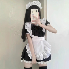 日本のかわいいロリータのウサギの女のコスプレの黒い白い女中のメイドの服のlolitaのワンピース