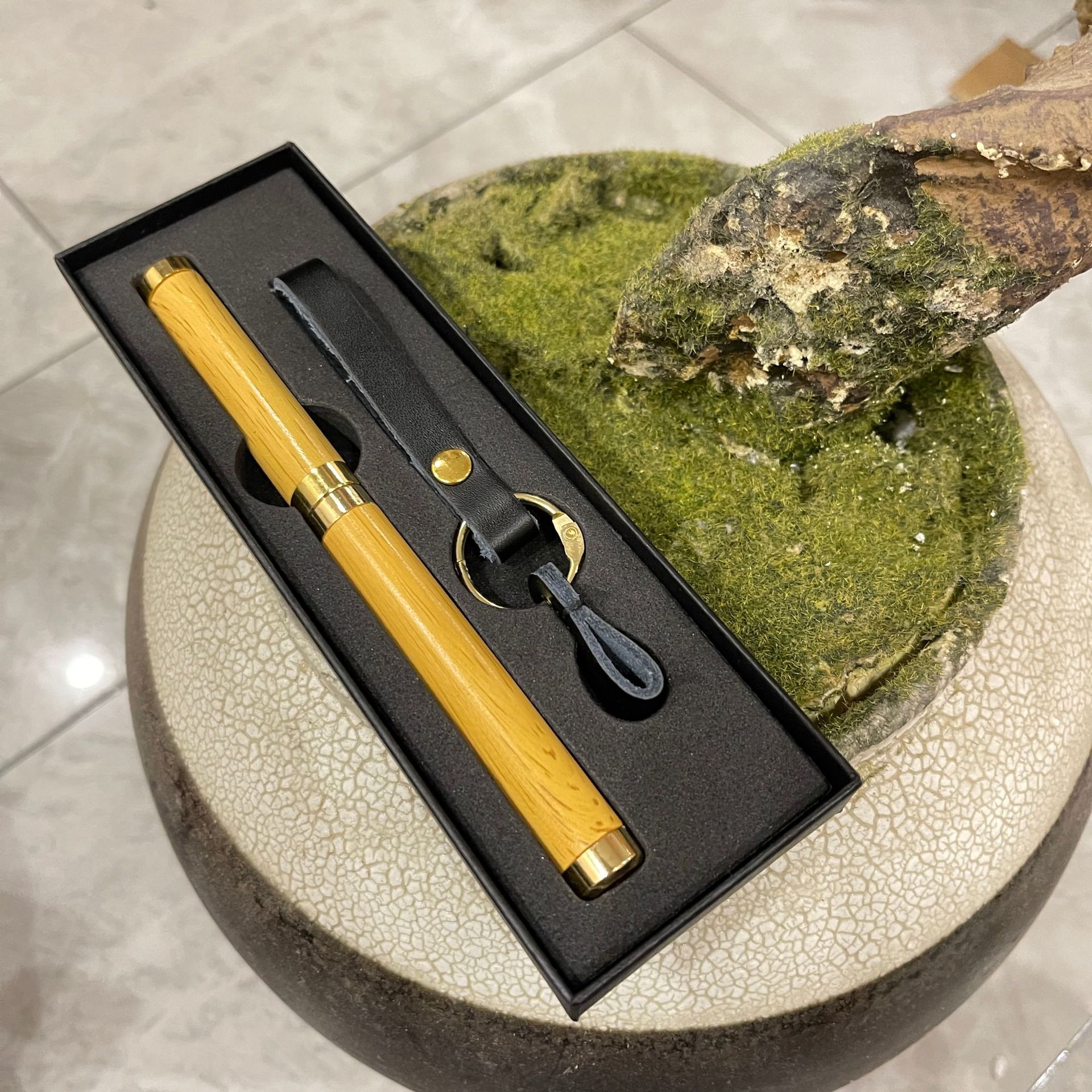 Pluma mágica Damasco cuchillo afilado de alta dureza cuchillo portátil cuchillo de fruta mini cuchillo al aire libre