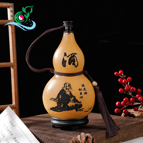 Wine Gourd Bulk Wholesale Bottle Hangers Natural Gourd for Water and Wine, Small Opening Shelf Decorative Home Wind Water Gourd