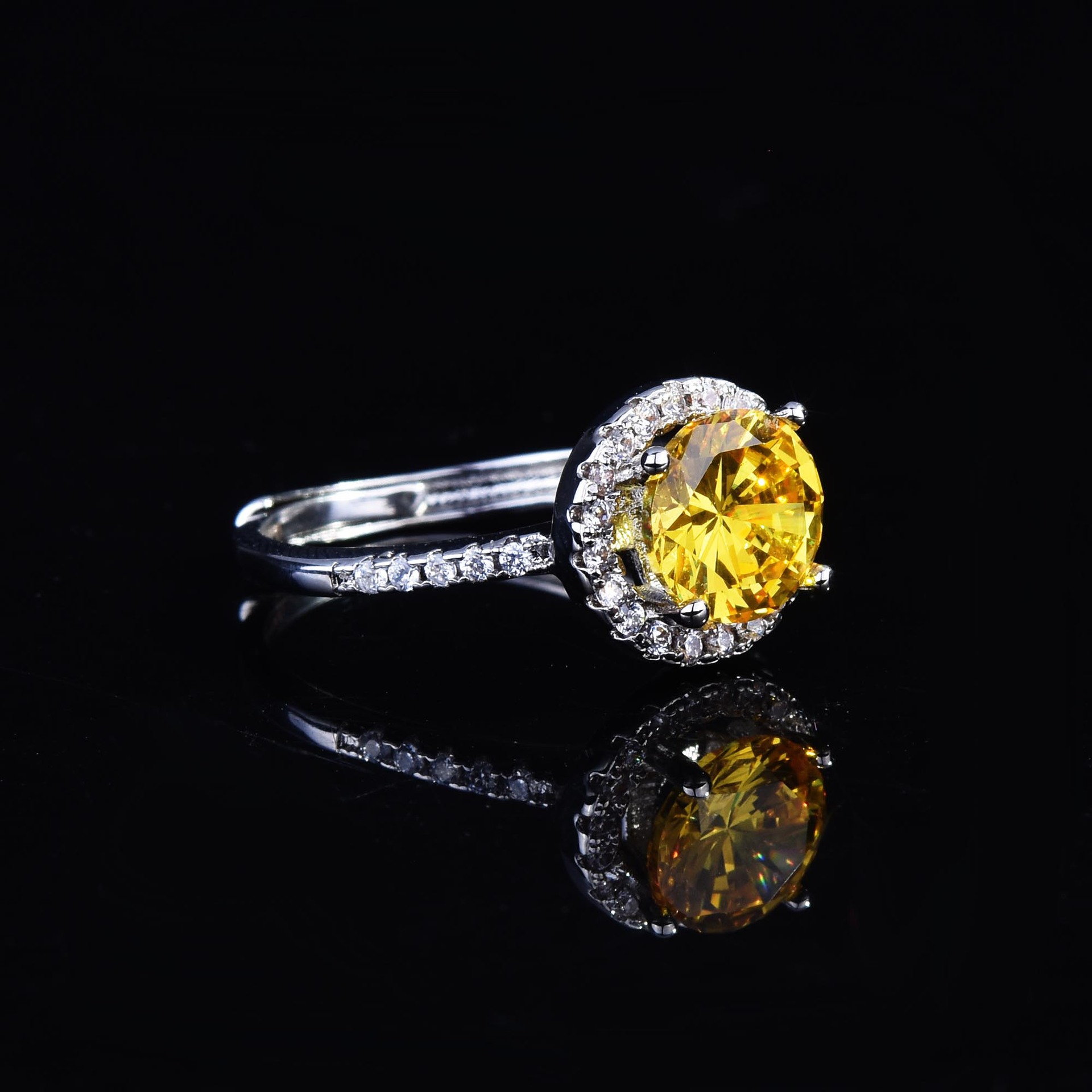 Neue Mode Einfacher Runder Moissan-diamant-morganit-sonnenuntergang-steinfarbe Offener Ring display picture 2