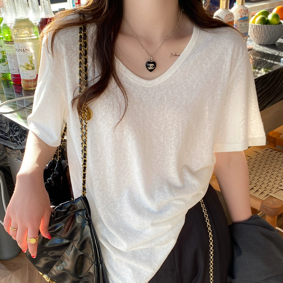 Белая женская футболка с коротким рукавом, V-образный вырез, лето 2025, новая свободная модель из бамбукового хлопка и льна, тонкий топ из ледяного шелка